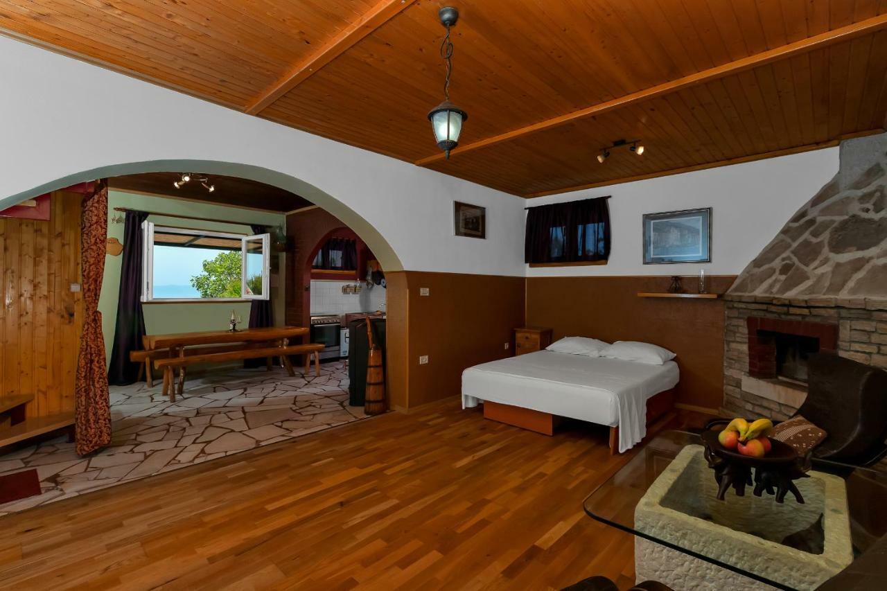 Holiday Home Duje Veliko Brdo  Exterior foto
