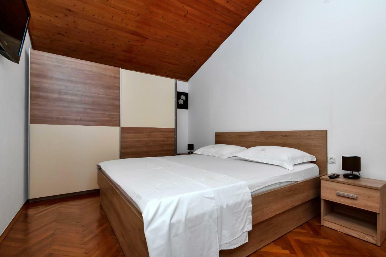 Holiday Home Duje Veliko Brdo  Exterior foto